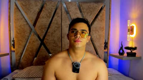 Snapshot of jayd_muscle chatting on October 22, 5:43 am jayd_muscle online show from October 22, 5:43 am