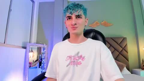 jaydenvillalobos online show from September 18, 10:25 pm