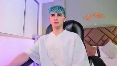 jaydenvillalobos online show from September 25, 12:45 pm