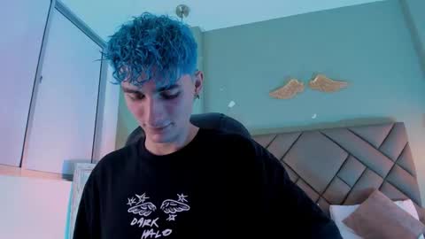 jaydenvillalobos online show from September 12, 9:39 pm