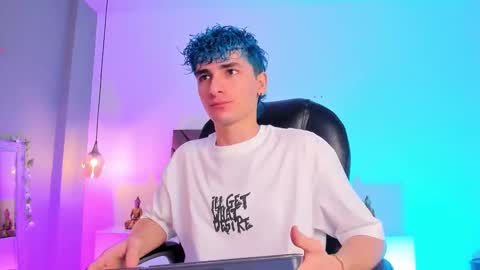 jaydenvillalobos online show from October 6, 12:34 pm