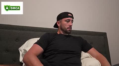 Mikey online show from November 18, 12:24 am