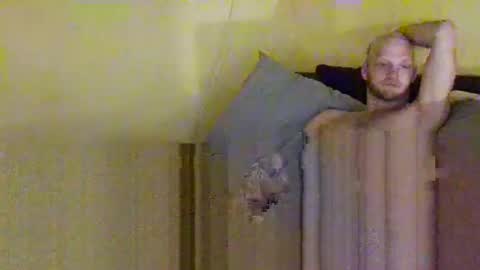 HUngBtmFl online show from November 23, 2:31 am