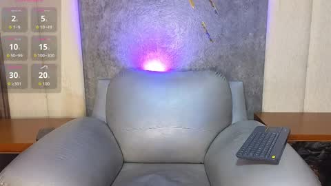 jaziel_wilsoon online show from April 8, 3:09 am