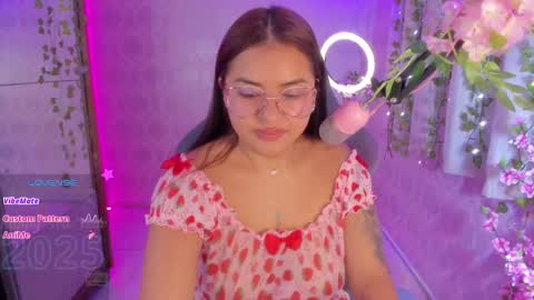 Jazmine online show from January 11, 7:39 am