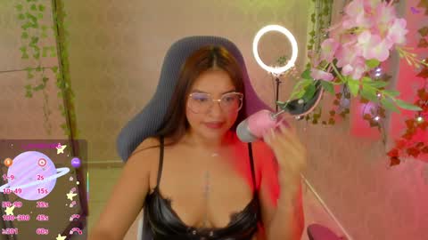 Jazmine online show from January 20, 1:21 pm