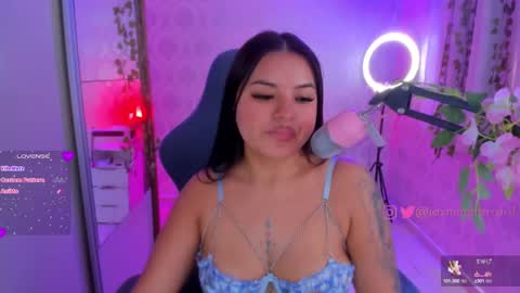 Jazmine online show from February 20, 12:15 pm