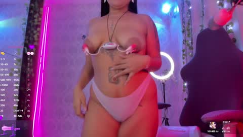 Jazmine online show from January 25, 12:47 pm