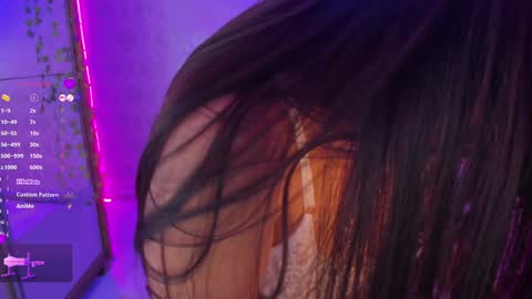 Jazmine online show from January 23, 1:45 pm