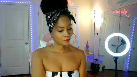 Jazmine Fox online show from July 12, 10:24 pm