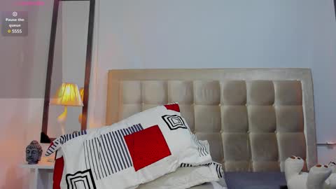 Snapshot of jdaniel_shellby chatting on February 2, 4:15 am jhon online show from February 2, 4:15 am