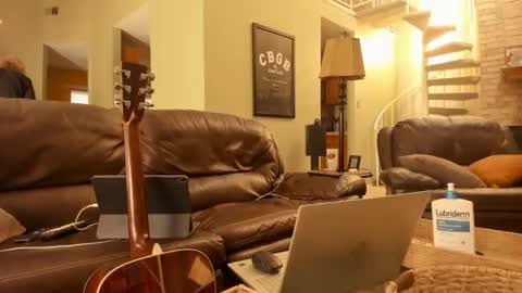 JDinEuless online show from November 9, 4:32 pm