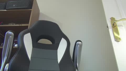 Chris online show from January 10, 10:28 am