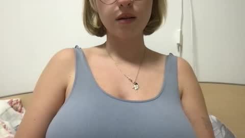 Inna  online show from October 5, 12:24 pm