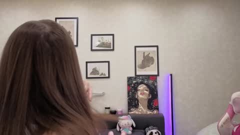 Dolly online show from February 24, 1:25 pm