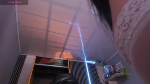 Angie online show from December 4, 8:08 pm