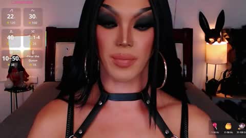 Queen Jenifer online show from October 28, 8:43 pm