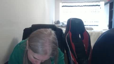 JenisAndPeter online show from March 23, 8:41 am