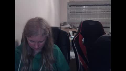 JenisAndPeter online show from April 16, 8:09 pm