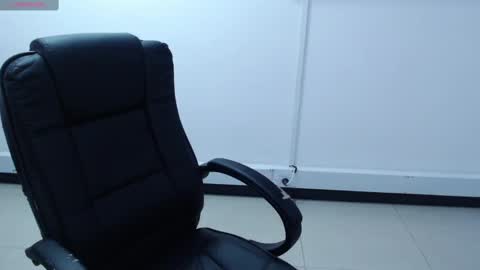 jenn online show from October 29, 7:14 pm