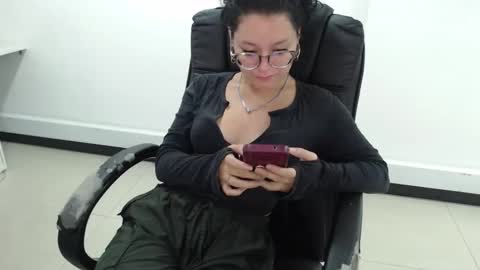 jenn online show from February 27, 10:24 pm