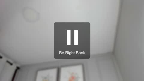 Jenn online show from December 17, 3:57 am