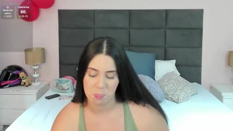 jenner_madison online show from February 16, 1:31 pm