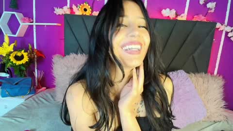 Jenner online show from December 7, 8:27 am