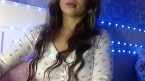 Snapshot of jennifer838 chatting on March 6, 1:58 am Jennifer online show from March 6, 1:58 am