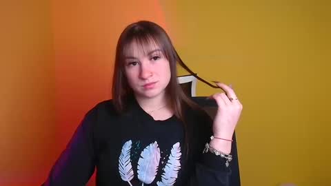 Jennifer online show from February 27, 9:40 am