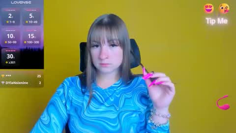 Jennifer online show from September 13, 11:45 am