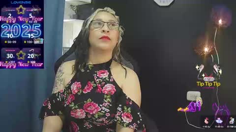 JenniferBrowl online show from January 10, 4:41 pm