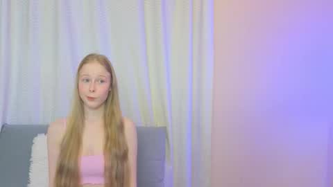Snapshot of jenny_angelok chatting on October 26, 10:05 am Next broadcast on December 05 subject to change  online show from October 26, 10:05 am