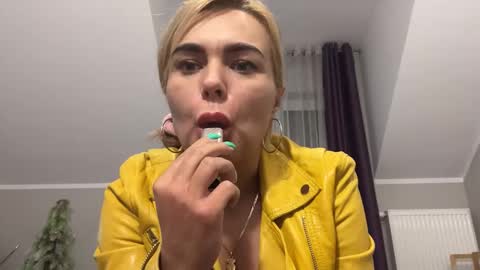 Jenny online show from January 24, 11:48 am