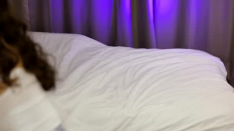 Snapshot of jenny_rosexx chatting on October 15, 3:46 pm jenny_rosexx online show from October 15, 3:46 pm