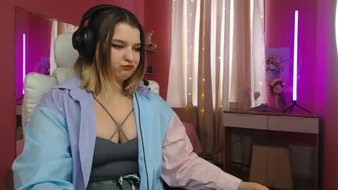 jenny_smitx online show from March 6, 10:09 am