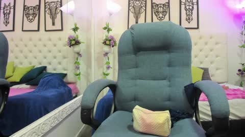 jenny_stark online show from April 4, 11:28 am