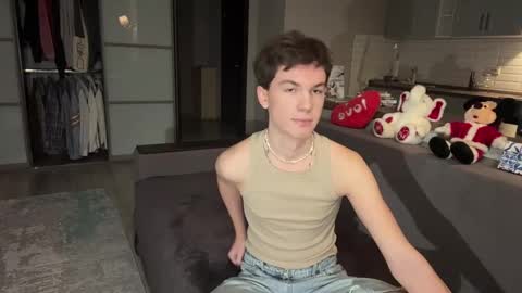 jeremy1scott online show from November 19, 3:17 am