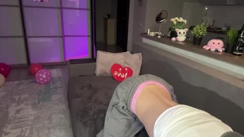 jeremy1scott online show from November 26, 3:48 am