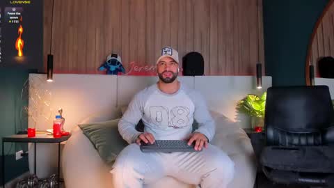 Jeremy online show from February 21, 9:54 pm