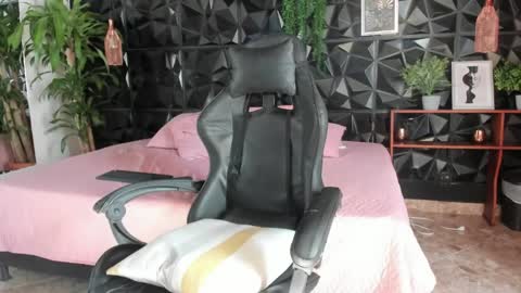 Jeremy online show from April 20, 8:56 pm