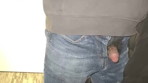 jerker_fan online show from December 5, 9:45 pm