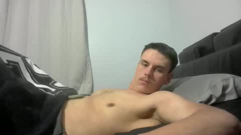 jerkjon1692 online show from December 15, 7:37 am