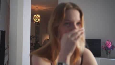 Molly online show from November 7, 4:20 pm