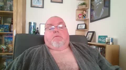 Snapshot of jerseyhammer01 chatting on October 22, 7:55 am Harry online show from October 22, 7:55 am