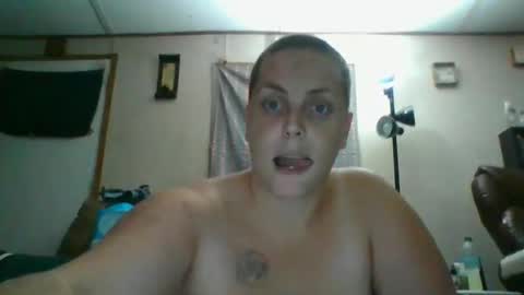 Snapshot of jerseyquinn92 chatting on September 18, 11:42 pm jerseyquinn92 online show from September 18, 11:42 pm