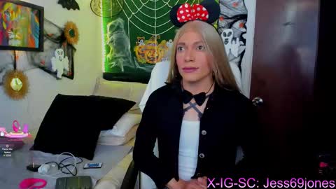 Jess online show from October 29, 5:47 pm