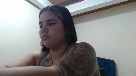 jess_beaut online show from November 5, 11:40 pm