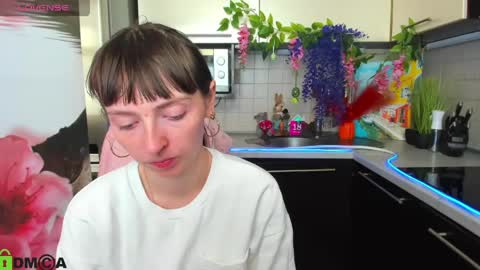 jessicaforris online show from April 14, 7:11 am