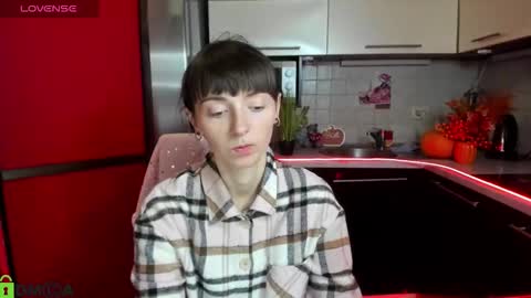 jessicaforris online show from December 2, 8:02 am